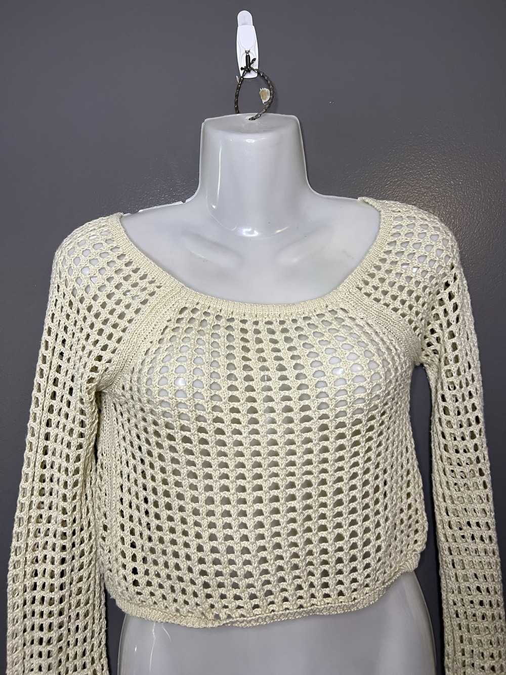 Urban Outfitters Sweater Womens Medium White Crochet Knit Cropped Scoop Neck